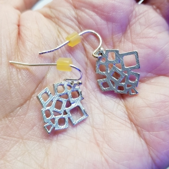 Set Earrings & Long Necklace Silvertone Geometric Costume Jewelry - Picture 7 of 12